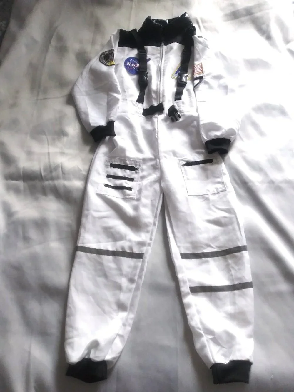 Aeromax NASA Jr Astronaut Costume White Flight Jumpsuit Kids Large for 10/12 yea